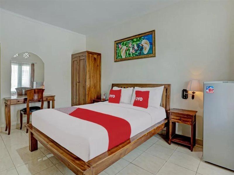 Super Oyo 3904 Kiki Residence Bali Legian Esterno foto
