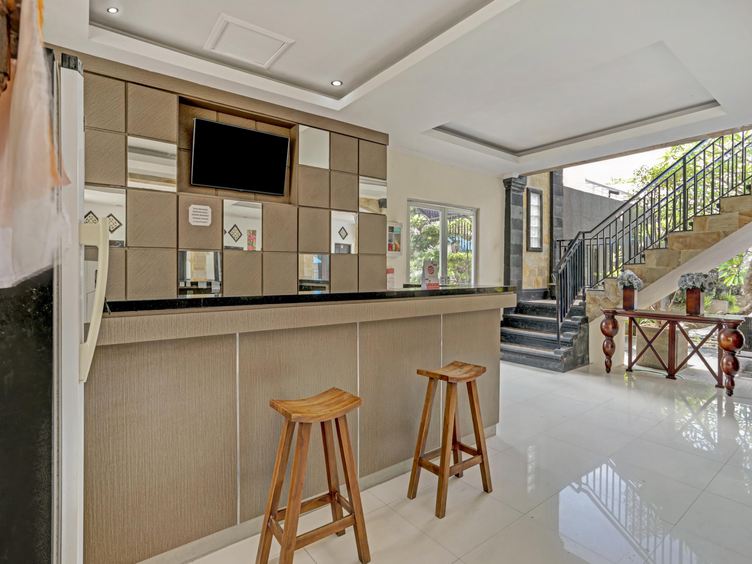 Super Oyo 3904 Kiki Residence Bali Legian Esterno foto