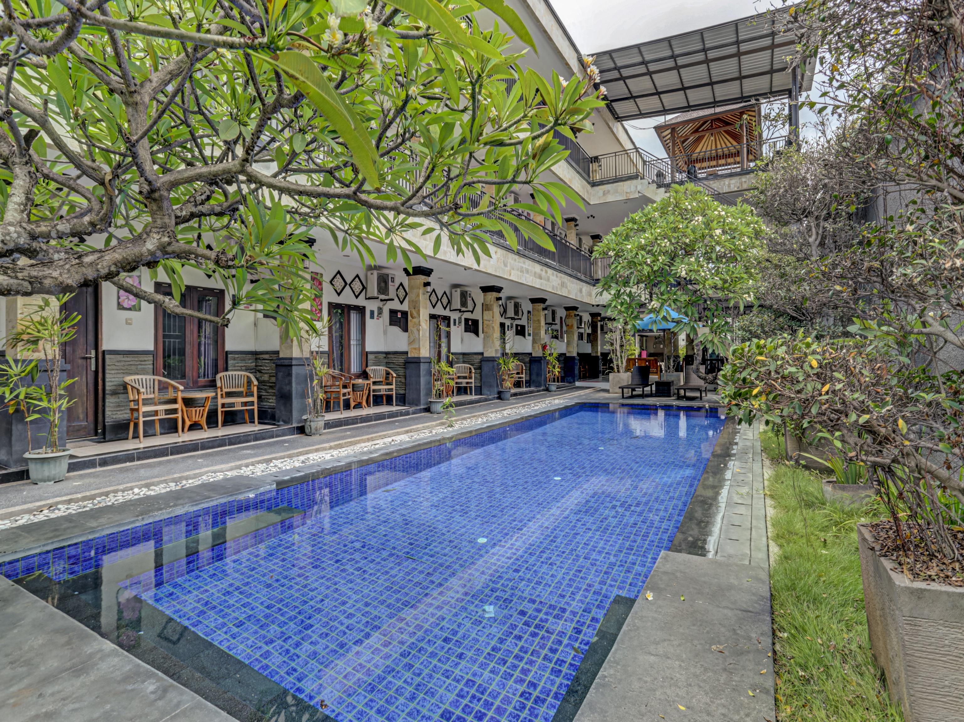 Super Oyo 3904 Kiki Residence Bali Legian Esterno foto