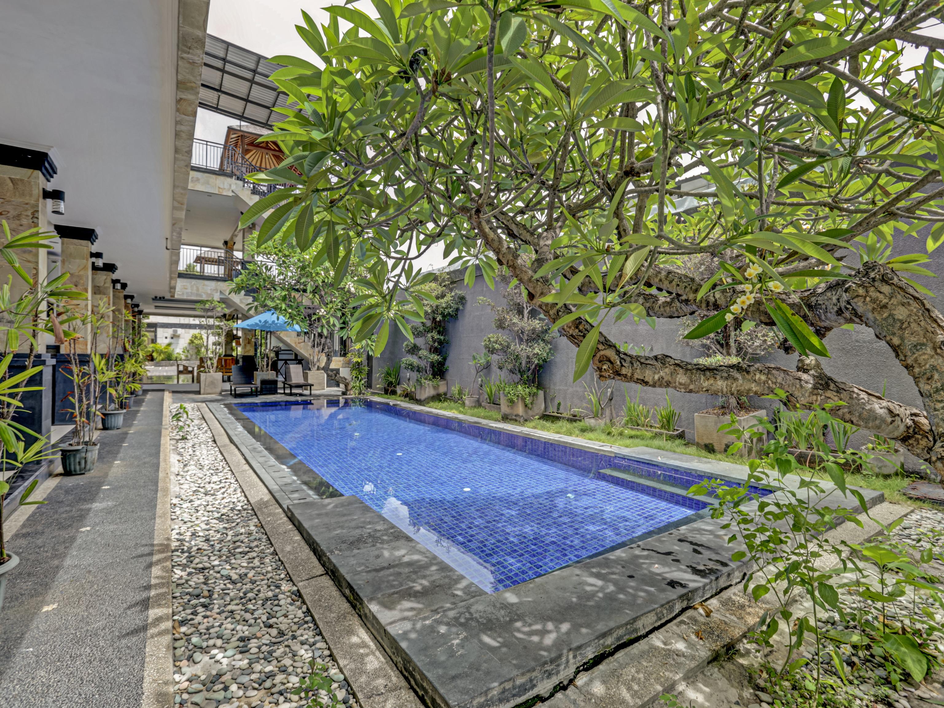 Super Oyo 3904 Kiki Residence Bali Legian Esterno foto