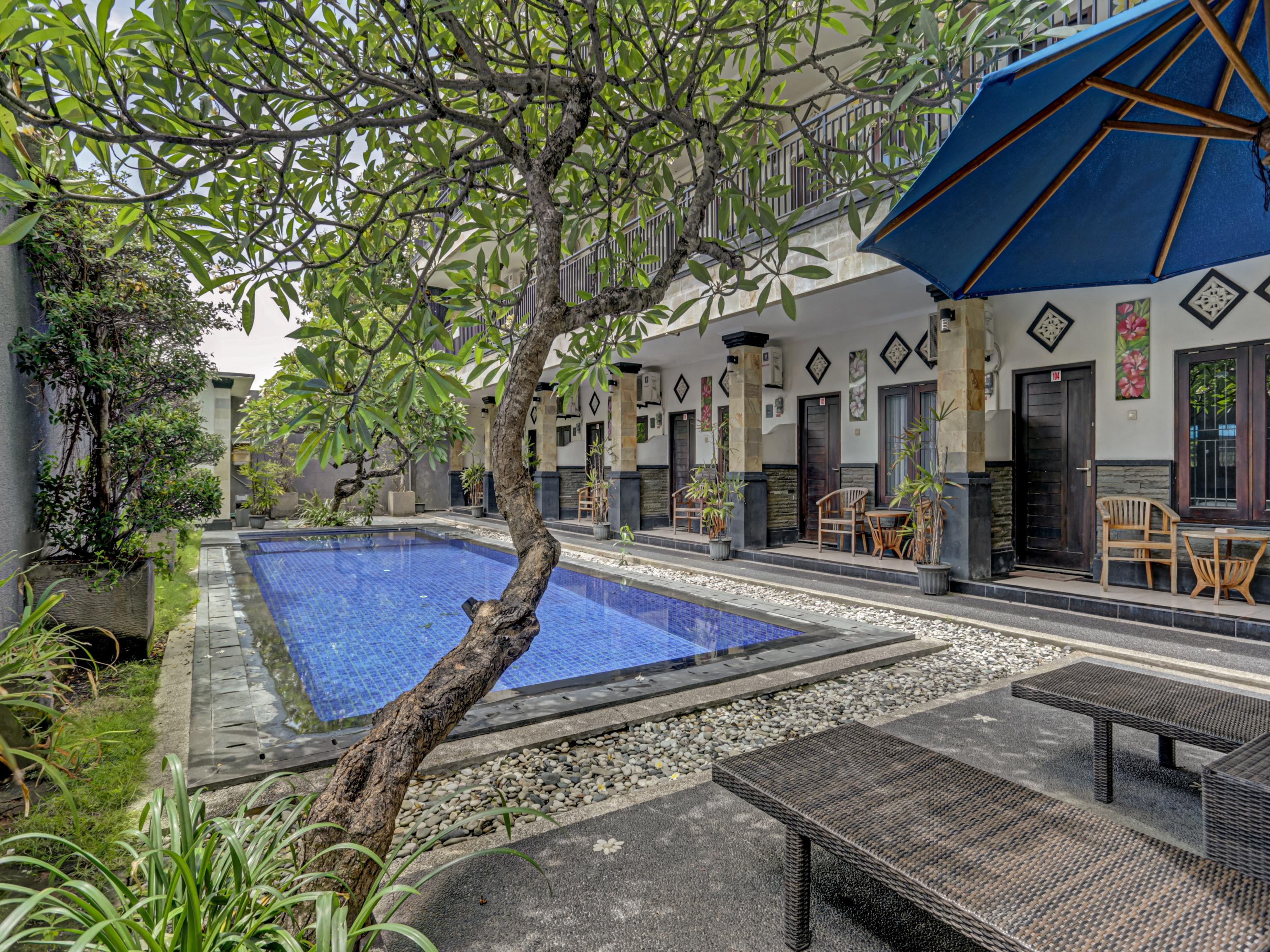 Super Oyo 3904 Kiki Residence Bali Legian Esterno foto