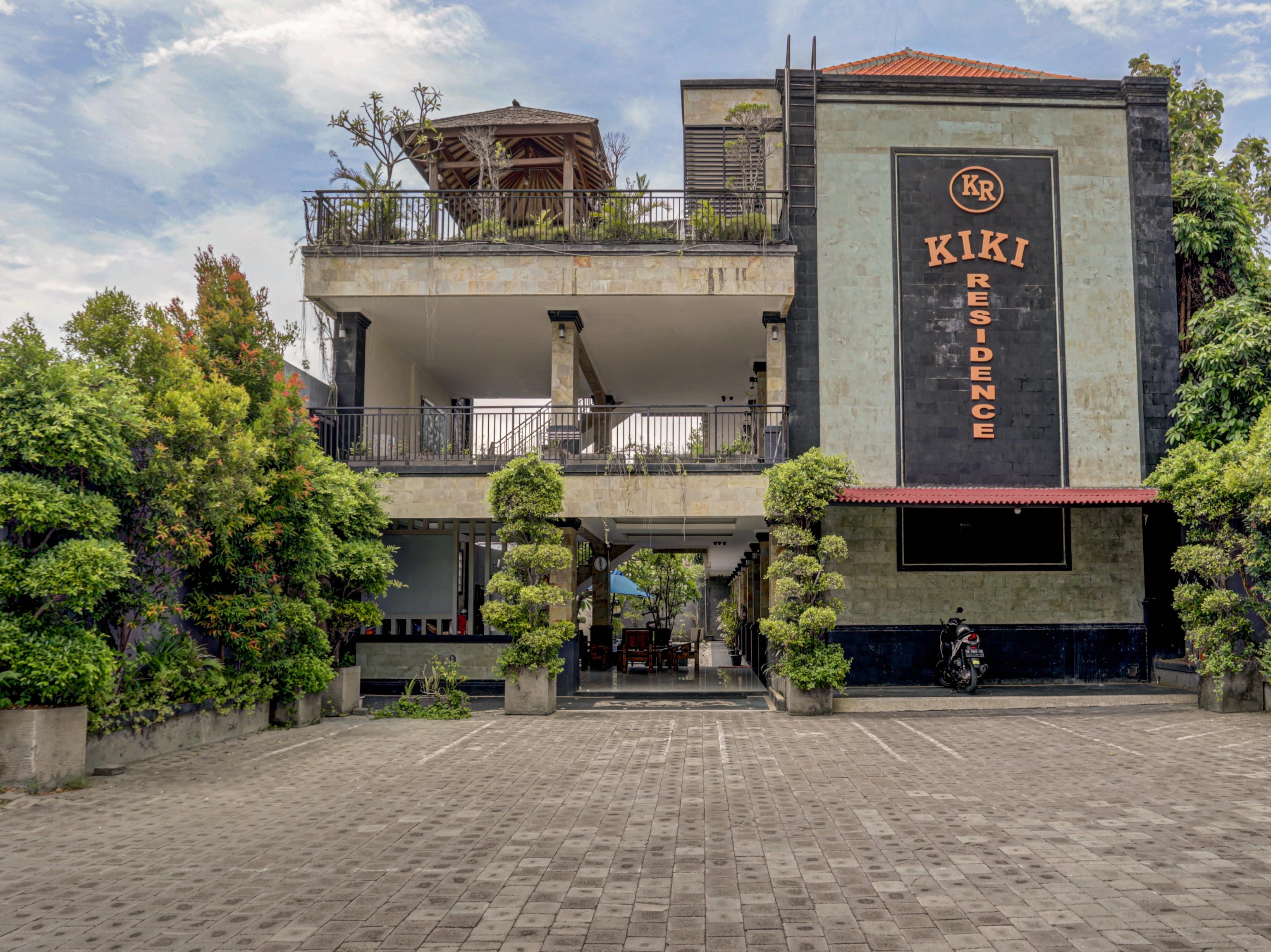 Super Oyo 3904 Kiki Residence Bali Legian Esterno foto
