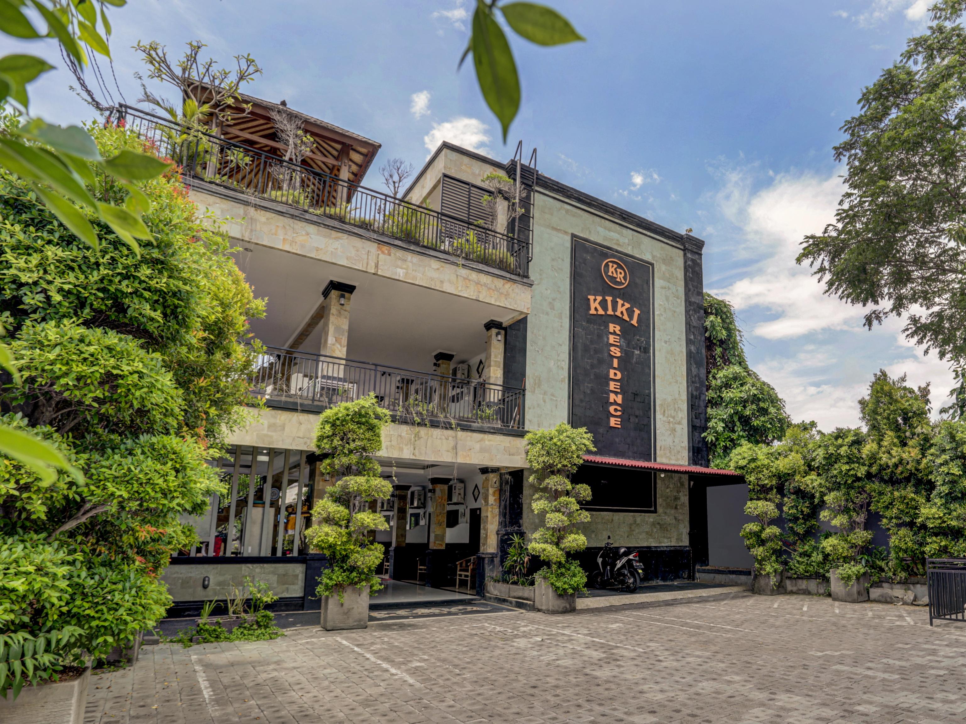 Super Oyo 3904 Kiki Residence Bali Legian Esterno foto